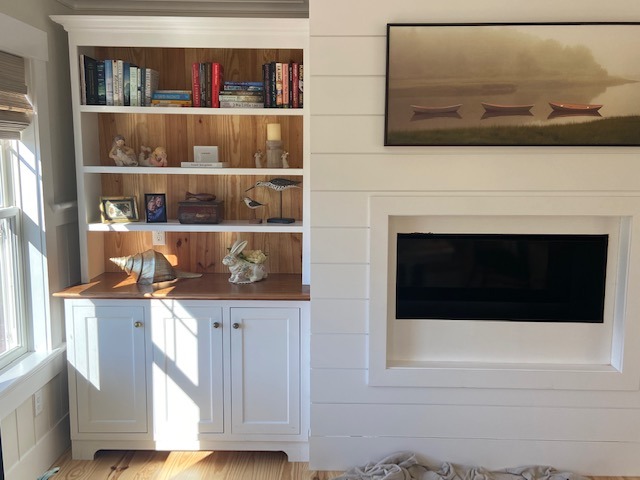 sample of finish carpentry book case